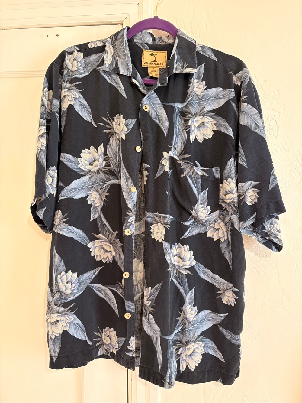 Jamaica Jaxx Men’s 100% silk shirt